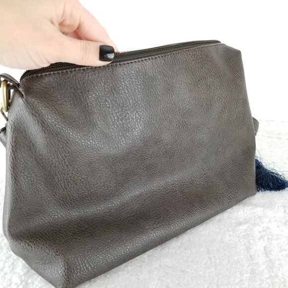Vintage Joy Susan Vegan Leather Grey Crossbody‎ Bag 《332》P - Picture 2 of 5